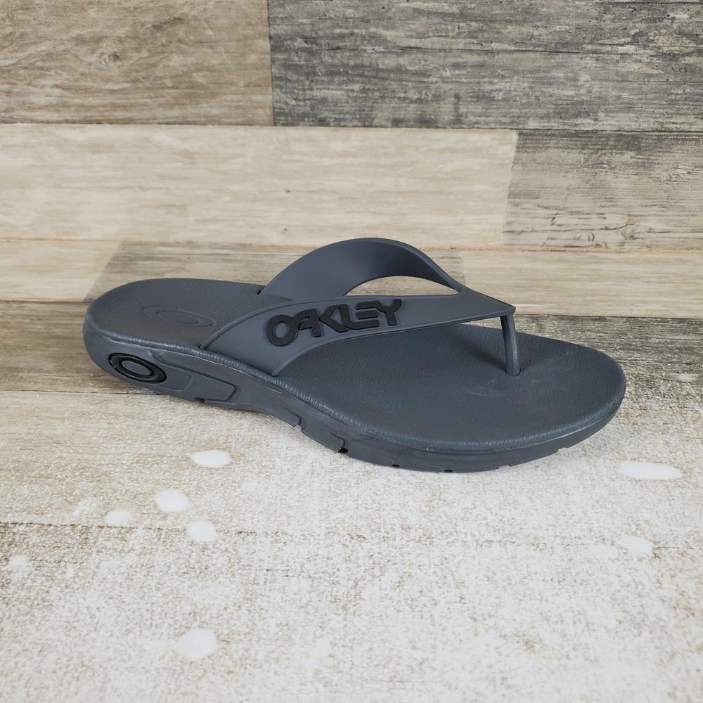 Oakley B1B Mens Flip-Flop Sandals Sz‎ 8 Uniform Gray Slip On Open & Round Toe